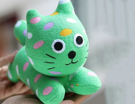 Çoraptan Oyuncak Kedi Nasıl Yapılır?