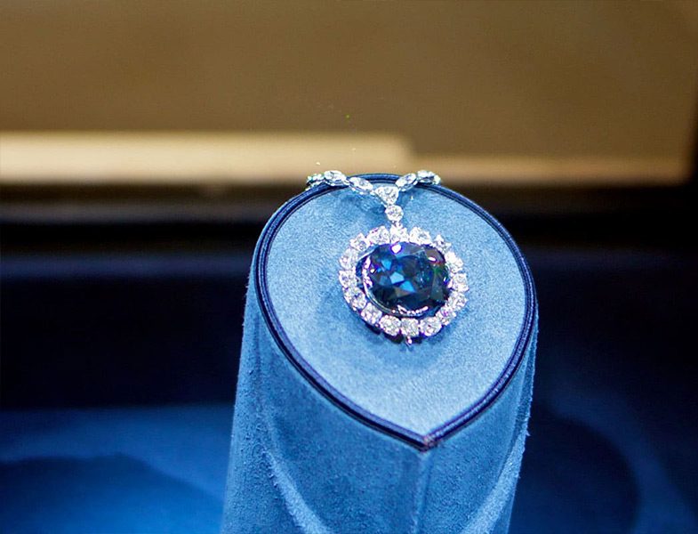Hope Diamond (Mavi Elmas)