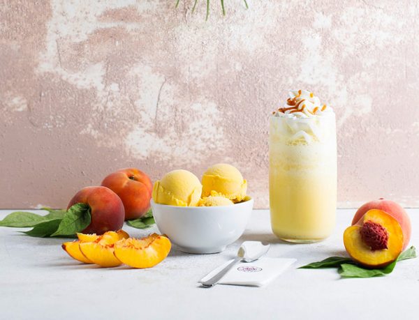 Kahve Dünyası Şeftalili Dondurma ve Milkshake