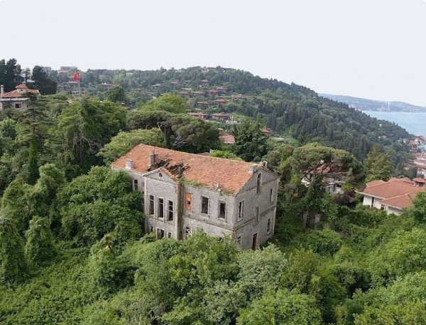 Glavany Köşkü Kandilli