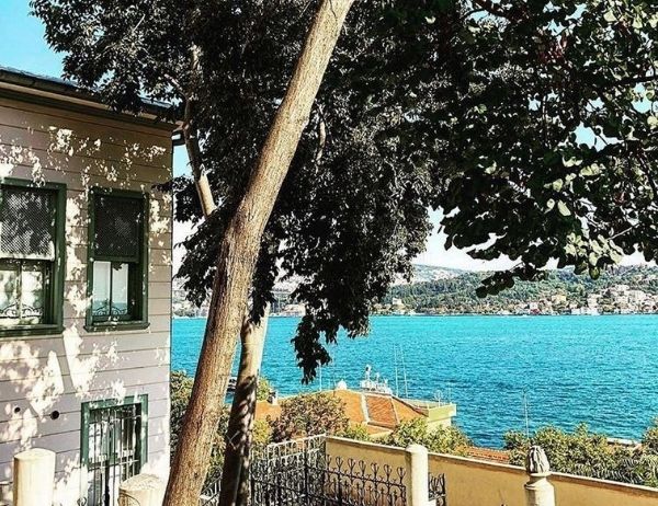 İstanbul’da Ziyaret Edebileceğiniz Manevi Huzurun Adresi 5 Türbe